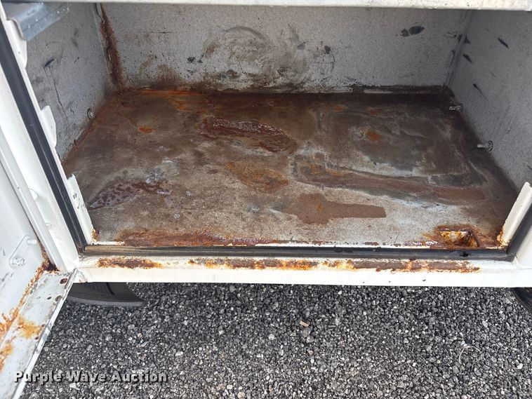 image for item EG8866 2016 Kenworth T3 Series utility / service truck