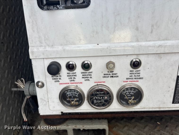 image for item EG8866 2016 Kenworth T3 Series utility / service truck