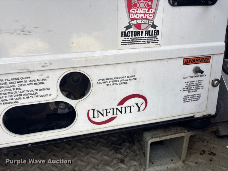 image for item EG8866 2016 Kenworth T3 Series utility / service truck