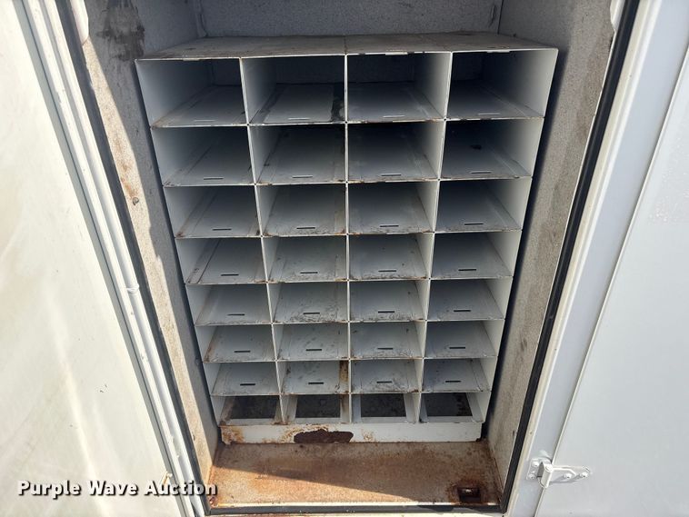 image for item EG8866 2016 Kenworth T3 Series utility / service truck