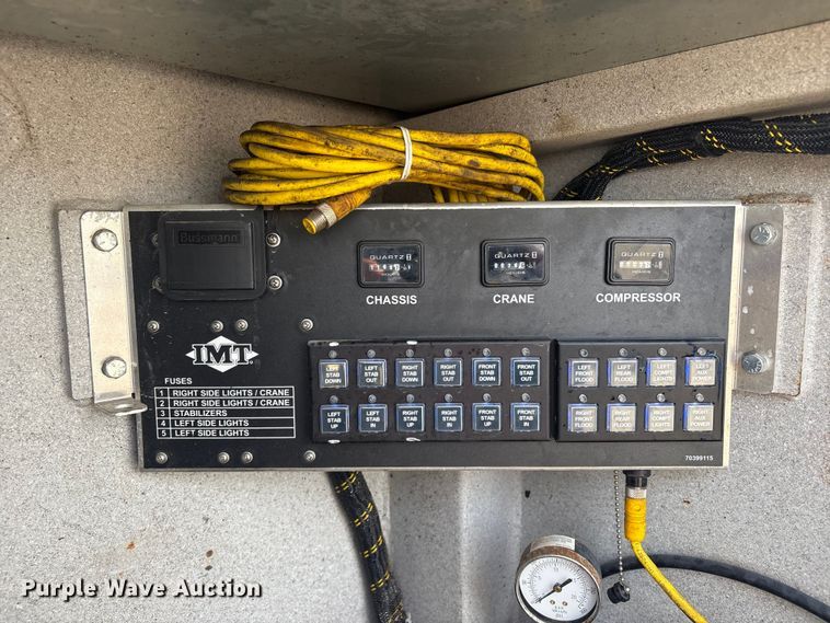 image for item EG8866 2016 Kenworth T3 Series utility / service truck