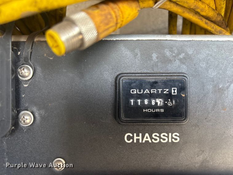 image for item EG8866 2016 Kenworth T3 Series utility / service truck