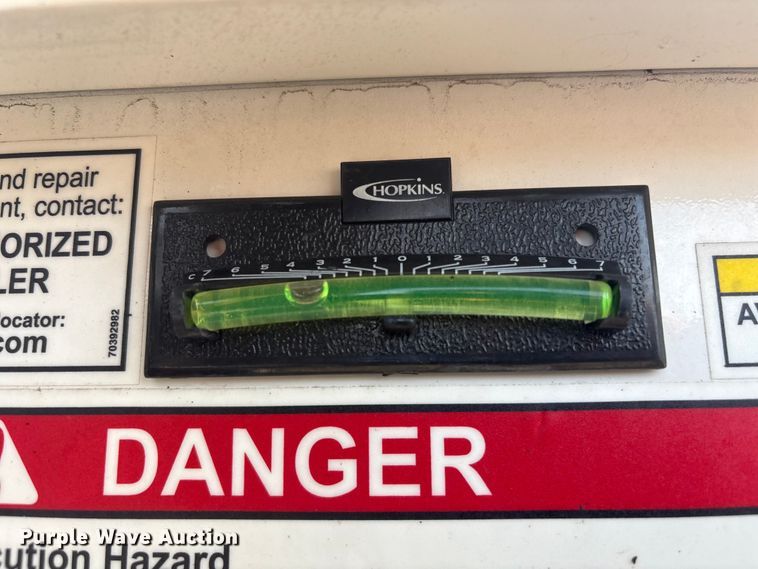 image for item EG8866 2016 Kenworth T3 Series utility / service truck