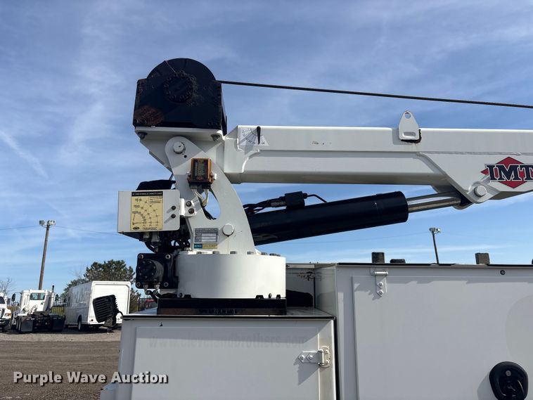 image for item EG8866 2016 Kenworth T3 Series utility / service truck