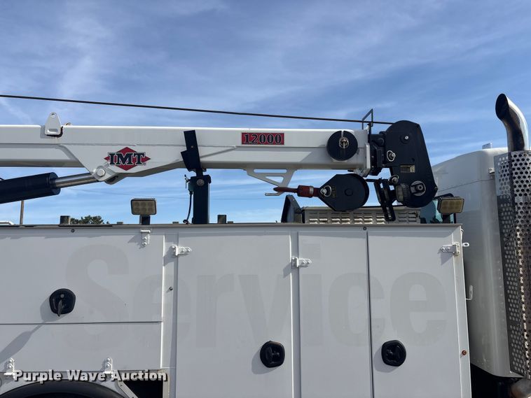 image for item EG8866 2016 Kenworth T3 Series utility / service truck