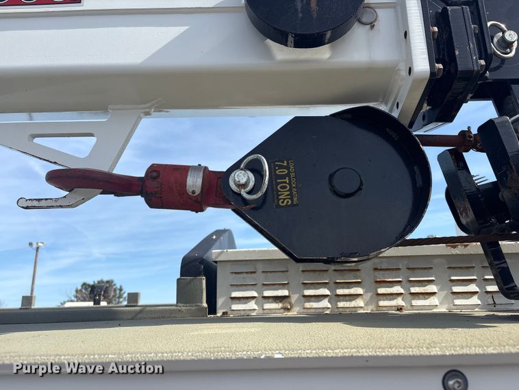 image for item EG8866 2016 Kenworth T3 Series utility / service truck