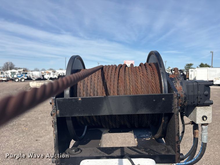 image for item EG8866 2016 Kenworth T3 Series utility / service truck