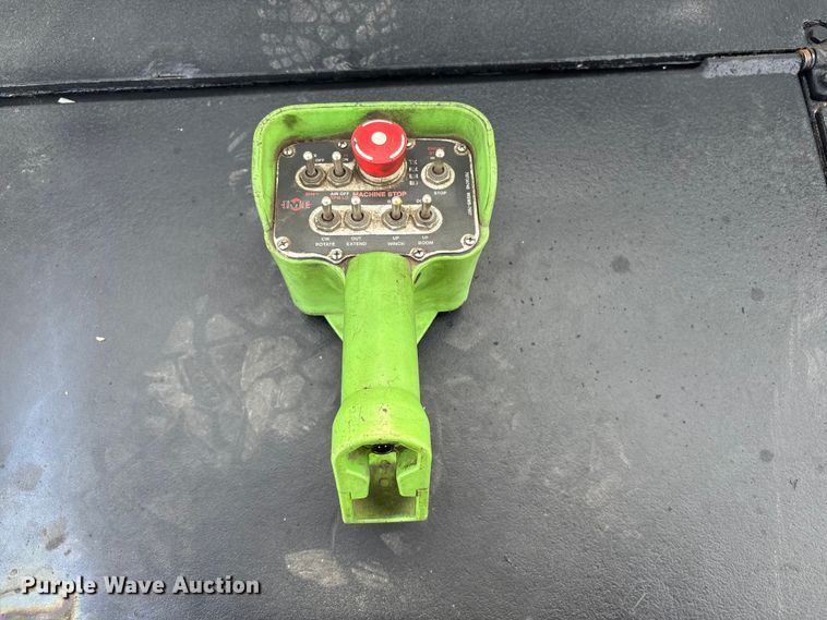 image for item EG8866 2016 Kenworth T3 Series utility / service truck