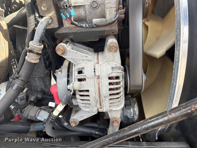 image for item EG8866 2016 Kenworth T3 Series utility / service truck