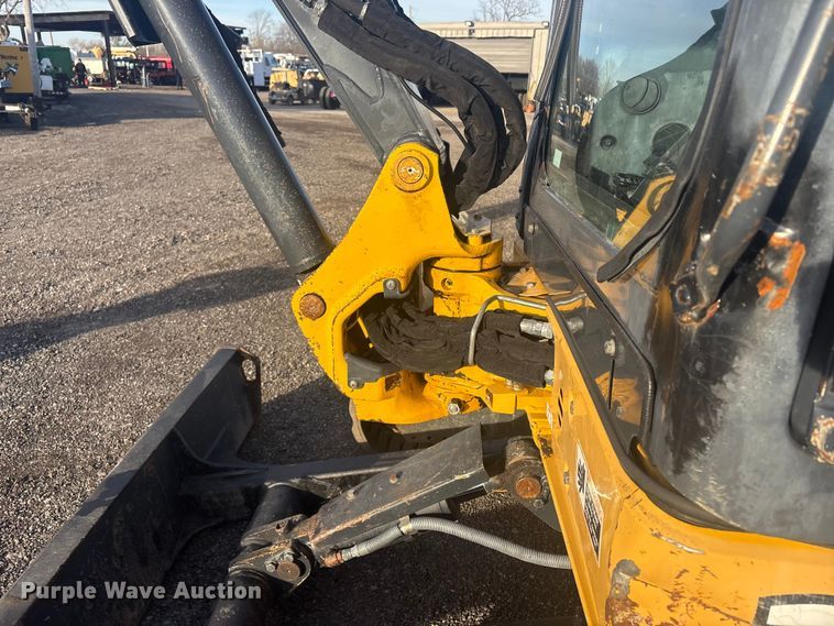 image for item EG8867 2014 John Deere 35D mini excavator