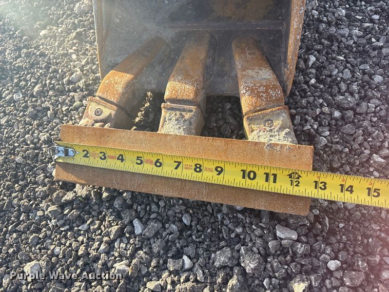 image for item EG8867 2014 John Deere 35D mini excavator