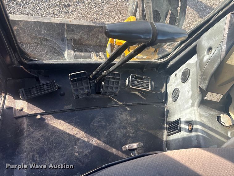 image for item EG8867 2014 John Deere 35D mini excavator