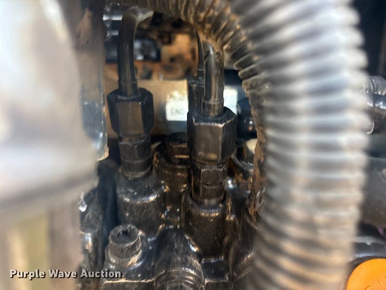 image for item EG8867 2014 John Deere 35D mini excavator