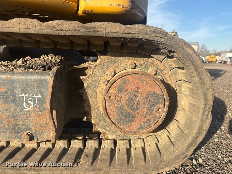 image for item EG8867 2014 John Deere 35D mini excavator