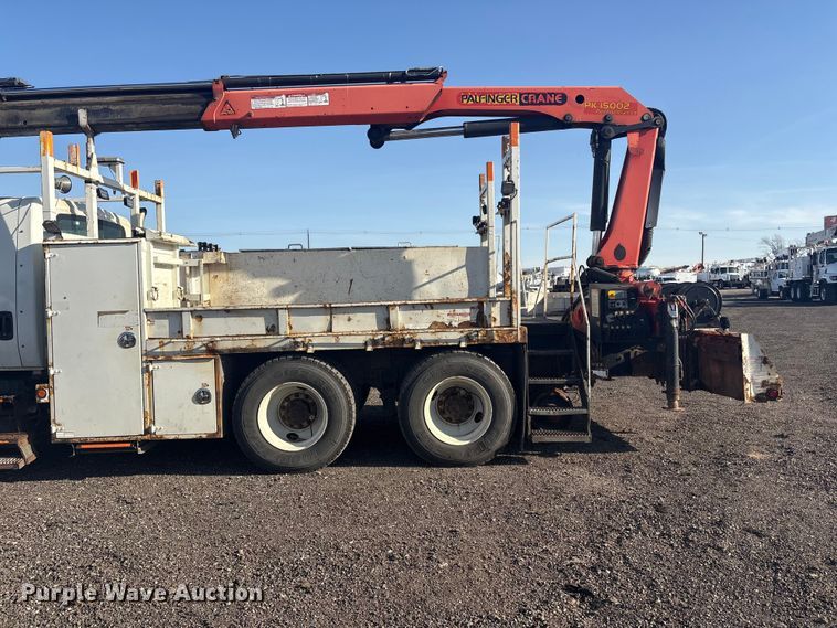 image for item EG8868 2011 International 7500 SBA crane truck