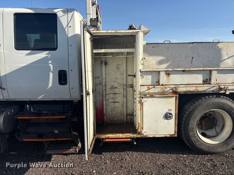 image for item EG8868 2011 International 7500 SBA crane truck