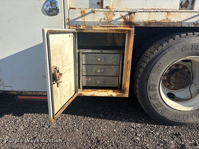 image for item EG8868 2011 International 7500 SBA crane truck