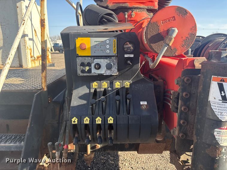 image for item EG8868 2011 International 7500 SBA crane truck