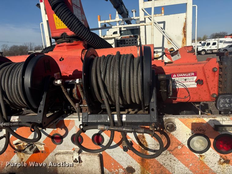 image for item EG8868 2011 International 7500 SBA crane truck