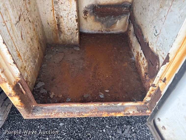 image for item EG8868 2011 International 7500 SBA crane truck