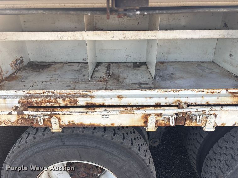 image for item EG8868 2011 International 7500 SBA crane truck