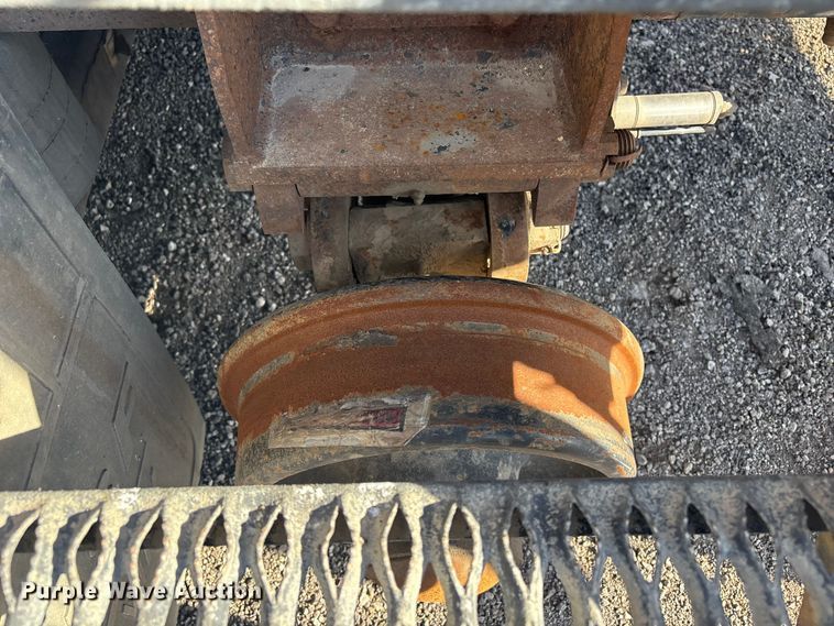 image for item EG8868 2011 International 7500 SBA crane truck