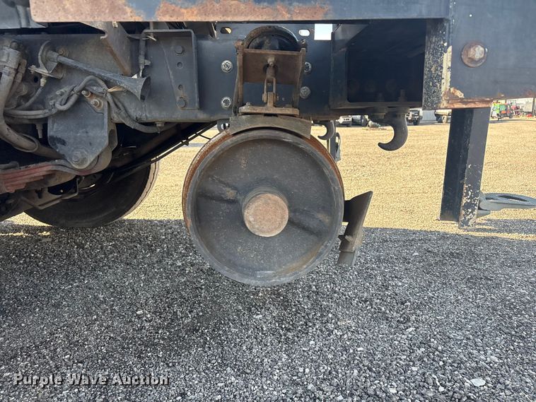 image for item EG8868 2011 International 7500 SBA crane truck