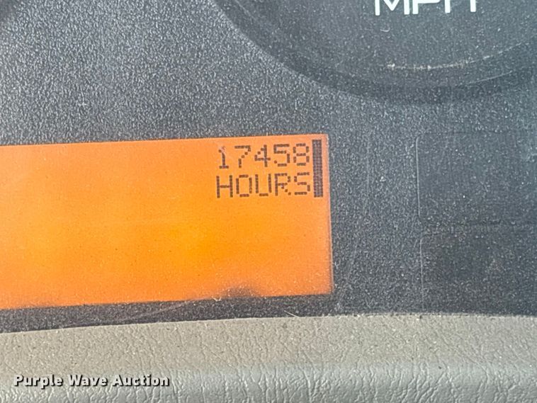 image for item EG8868 2011 International 7500 SBA crane truck