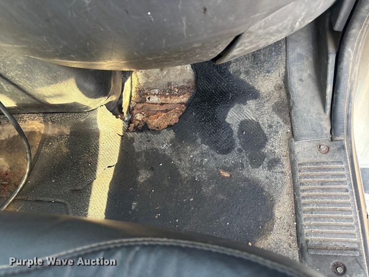 image for item EG8868 2011 International 7500 SBA crane truck