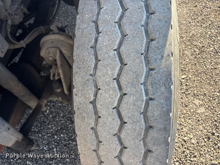 image for item EG8868 2011 International 7500 SBA crane truck