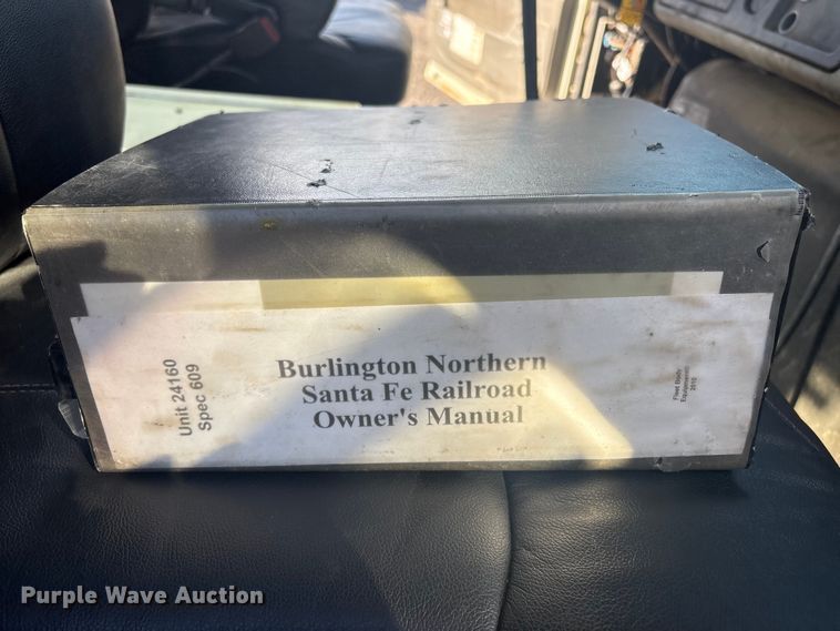 image for item EG8868 2011 International 7500 SBA crane truck