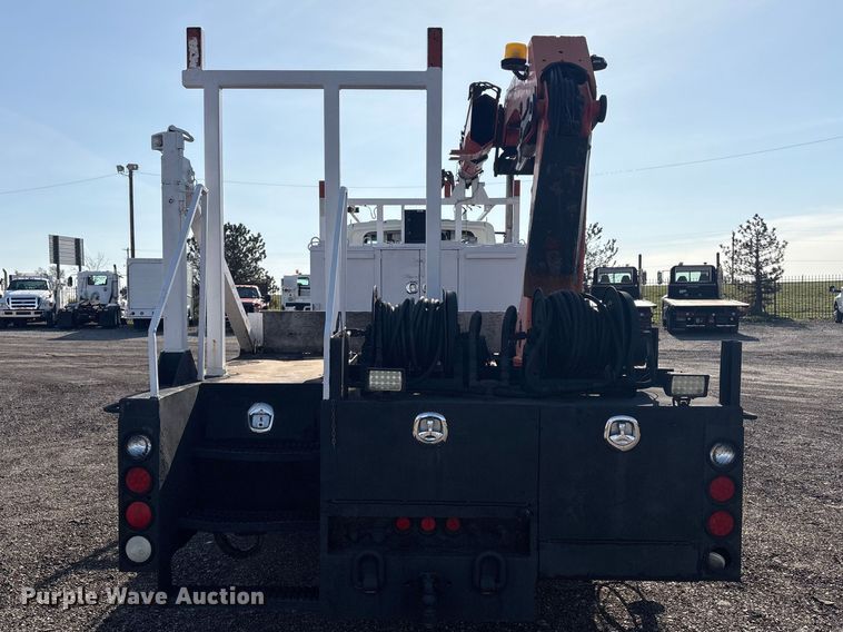 image for item EG8869 2008 International 7500 SBA crane truck