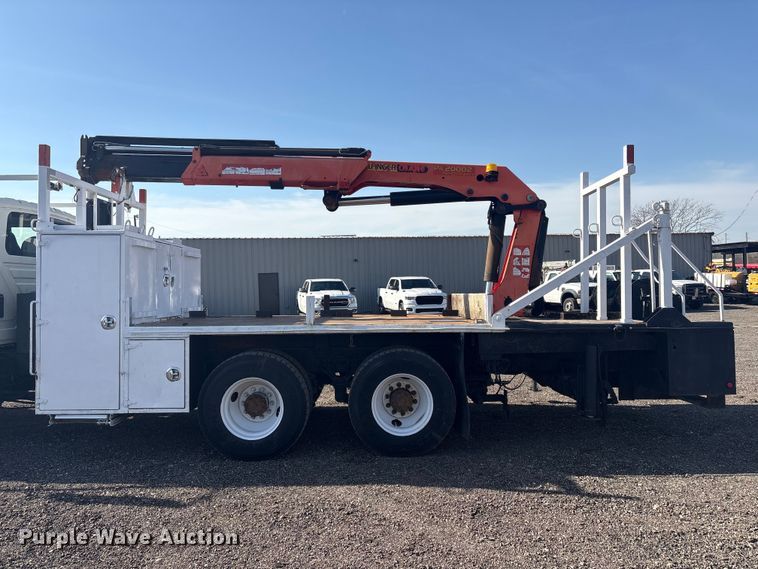 image for item EG8869 2008 International 7500 SBA crane truck