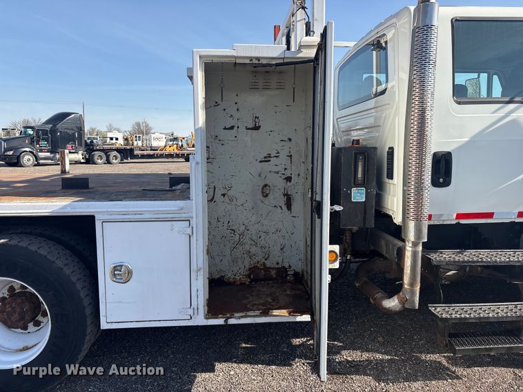 image for item EG8869 2008 International 7500 SBA crane truck