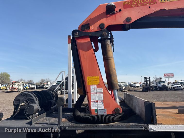 image for item EG8869 2008 International 7500 SBA crane truck