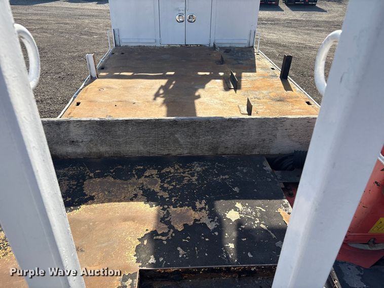 image for item EG8869 2008 International 7500 SBA crane truck