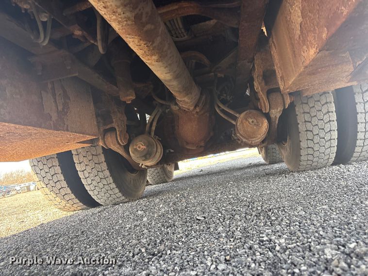 image for item EG8869 2008 International 7500 SBA crane truck