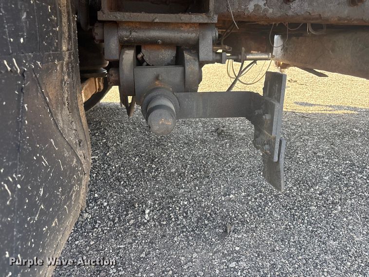 image for item EG8869 2008 International 7500 SBA crane truck