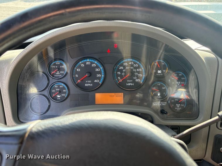 image for item EG8869 2008 International 7500 SBA crane truck