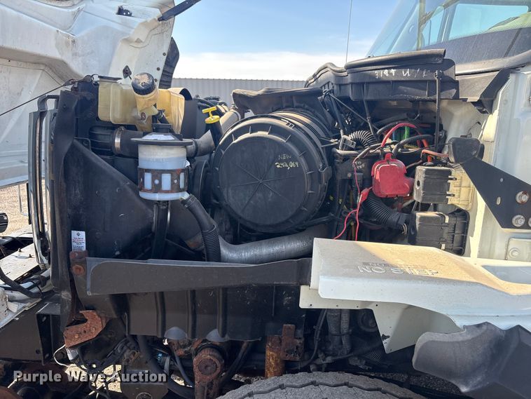 image for item EG8869 2008 International 7500 SBA crane truck