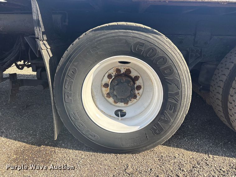 image for item EG8869 2008 International 7500 SBA crane truck