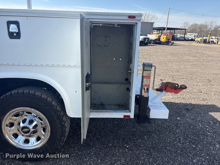 image for item EG8870 2019 Chevrolet Silverado 2500 HD Crew Cab Utility Pickup