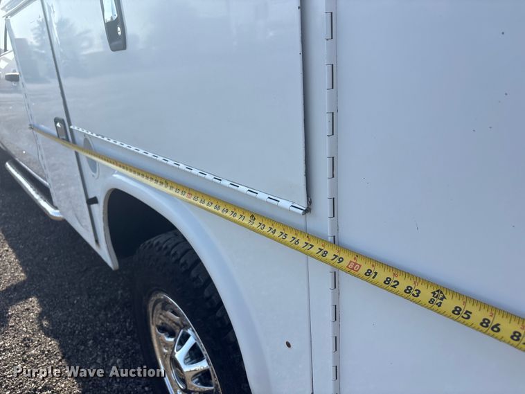 image for item EG8870 2019 Chevrolet Silverado 2500 HD Crew Cab Utility Pickup