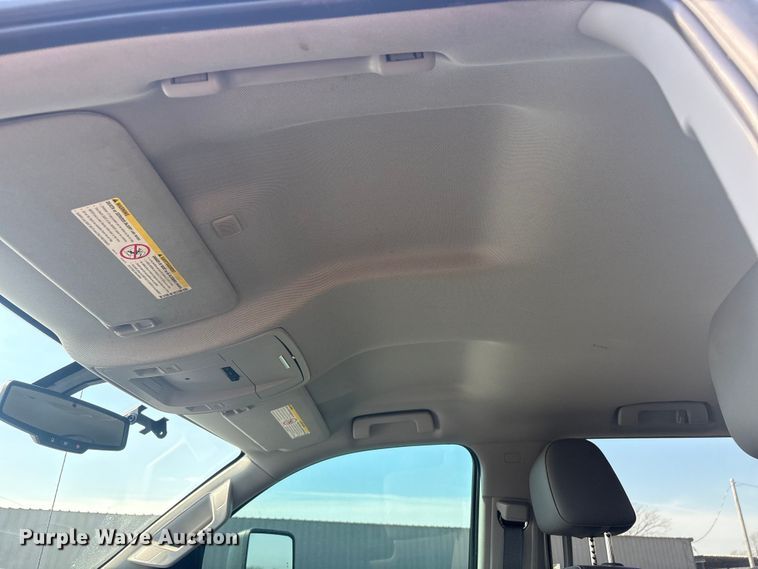 image for item EG8870 2019 Chevrolet Silverado 2500 HD Crew Cab Utility Pickup