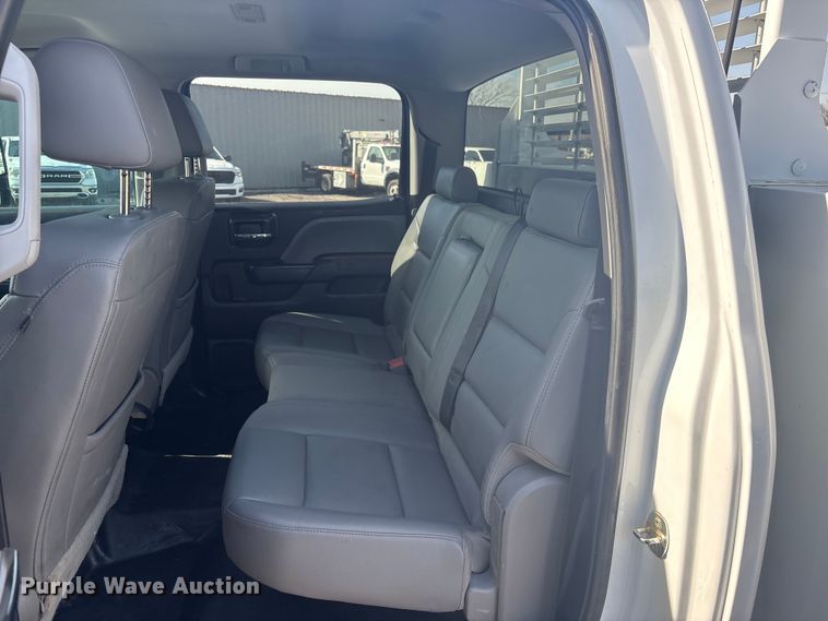 image for item EG8870 2019 Chevrolet Silverado 2500 HD Crew Cab Utility Pickup