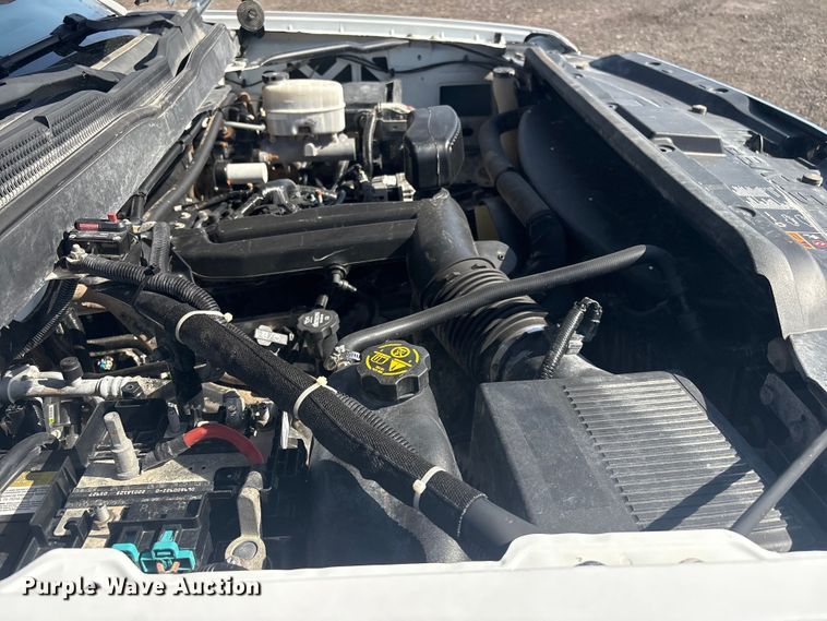 image for item EG8870 2019 Chevrolet Silverado 2500 HD Crew Cab Utility Pickup