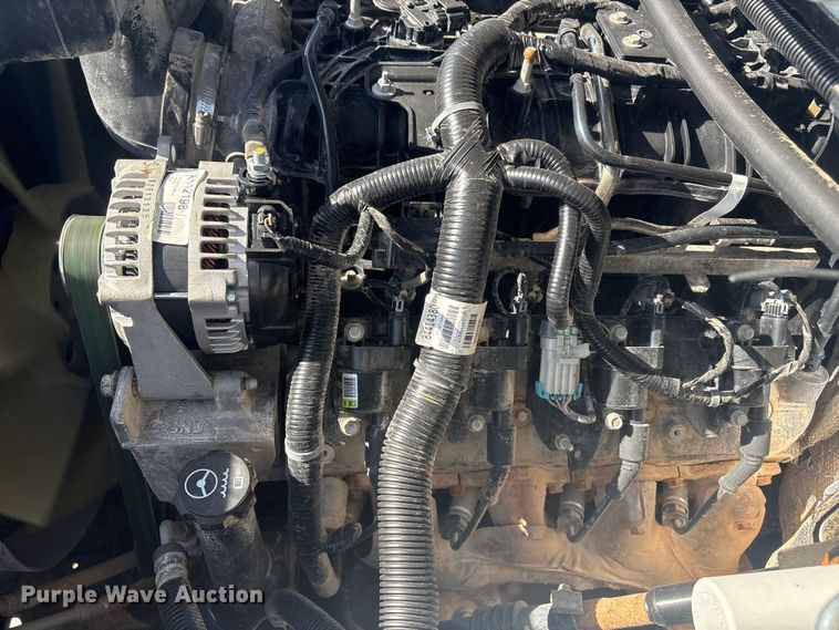 image for item EG8870 2019 Chevrolet Silverado 2500 HD Crew Cab Utility Pickup