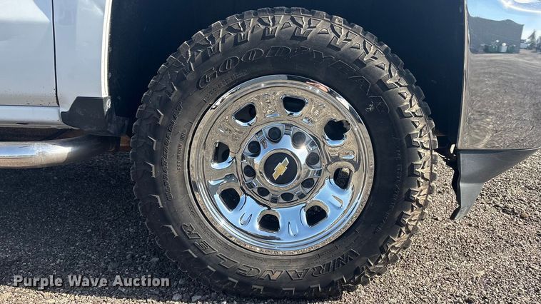 image for item EG8870 2019 Chevrolet Silverado 2500 HD Crew Cab Utility Pickup