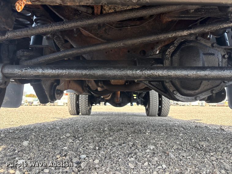 image for item EG8871 2012 Ford F450 Super Duty dump truck