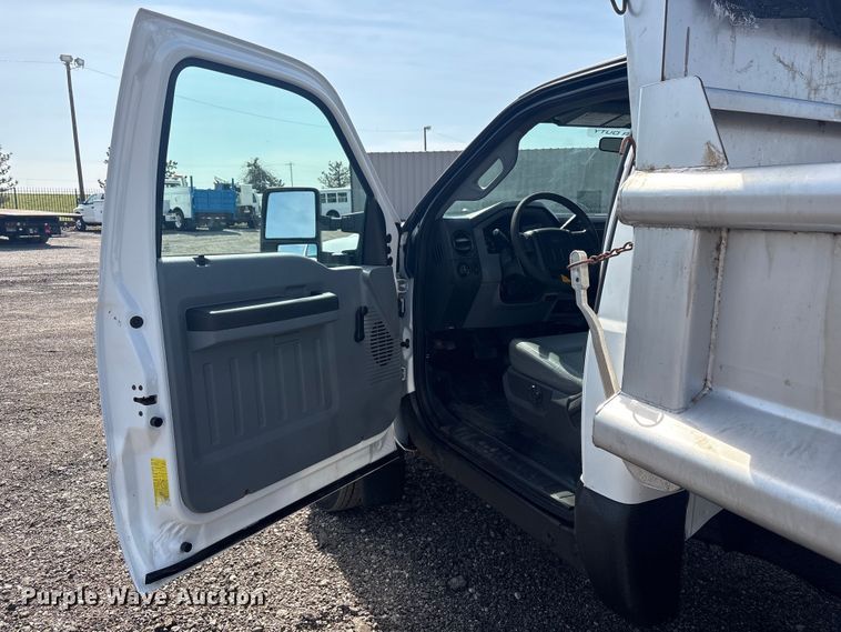 image for item EG8871 2012 Ford F450 Super Duty dump truck